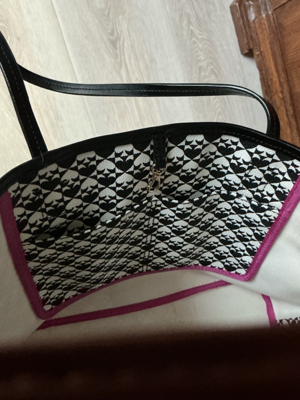 EUC Kate Spade black and white large tote - Picture 5 of 6